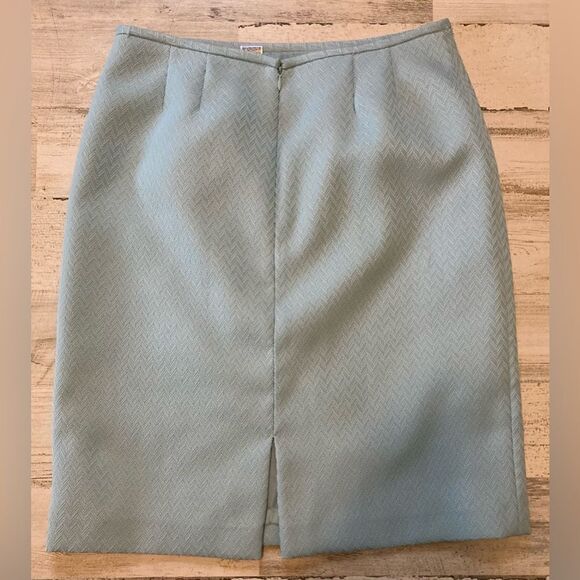 Aqua blue pencil skirt Size 8 - Picture 3 of 6